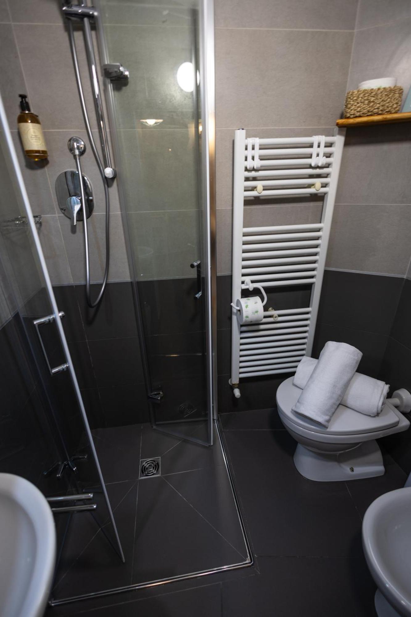 Hotel La Pomposa Del Teatro Modena Zewnętrze zdjęcie